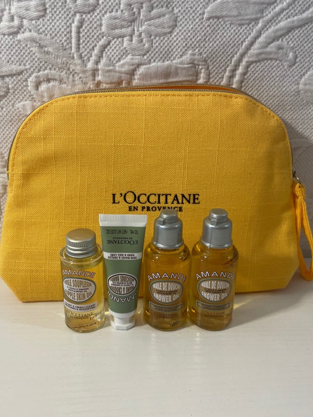 L’Occitane Almond On The Go Travel Set Bag Skincare Haircare Shower Essentials